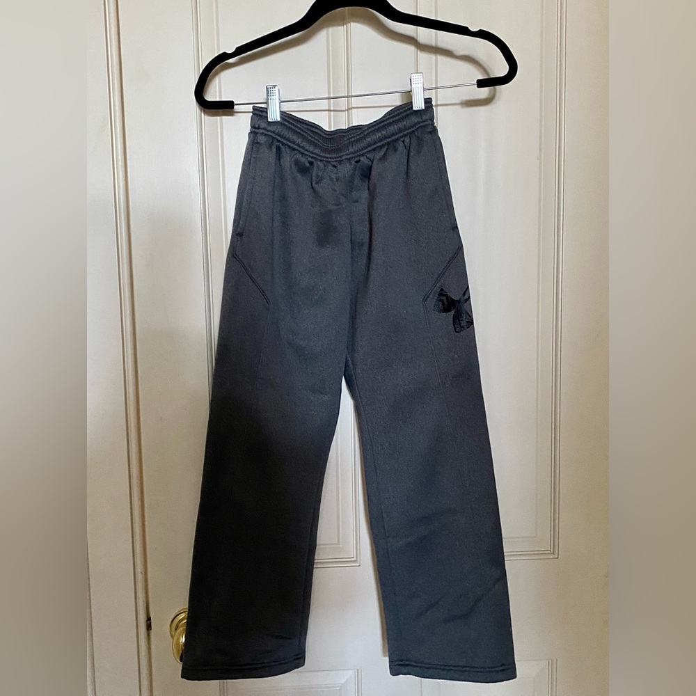Boys Under Armour Pants, YM, charcoal gray, great used condition